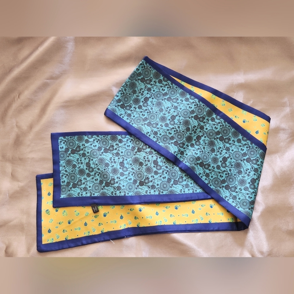Double side scarf
